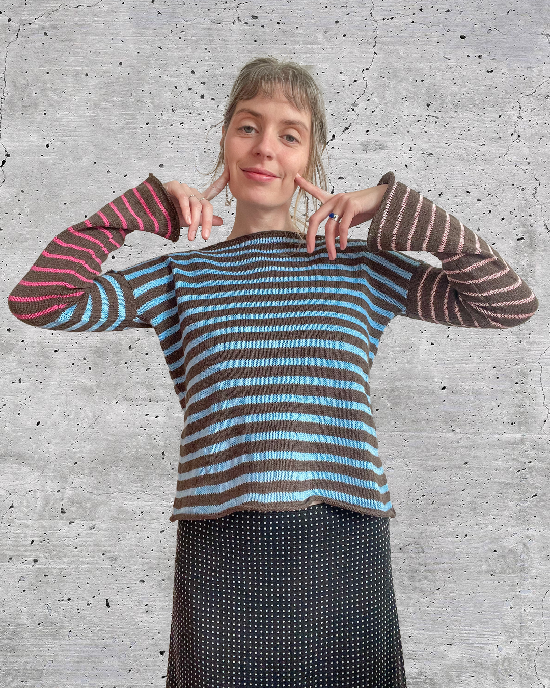 Pinky promise pullover