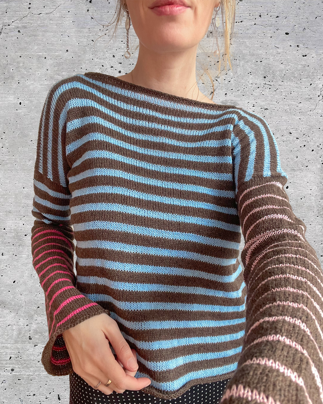 Pinky promise pullover