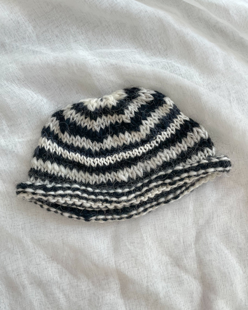 KNITTING PATTERN - Scraptastic beanie