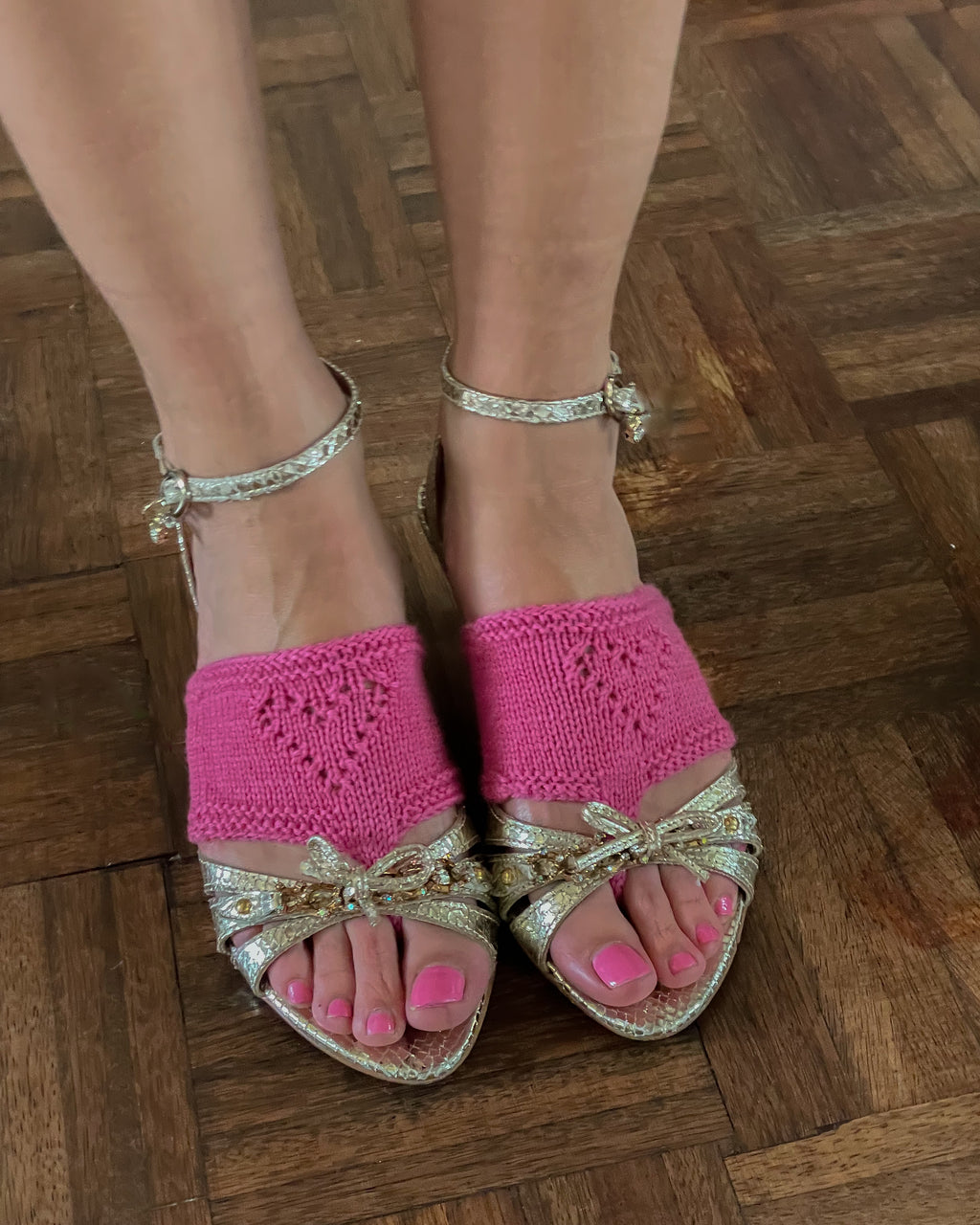 Thong socks