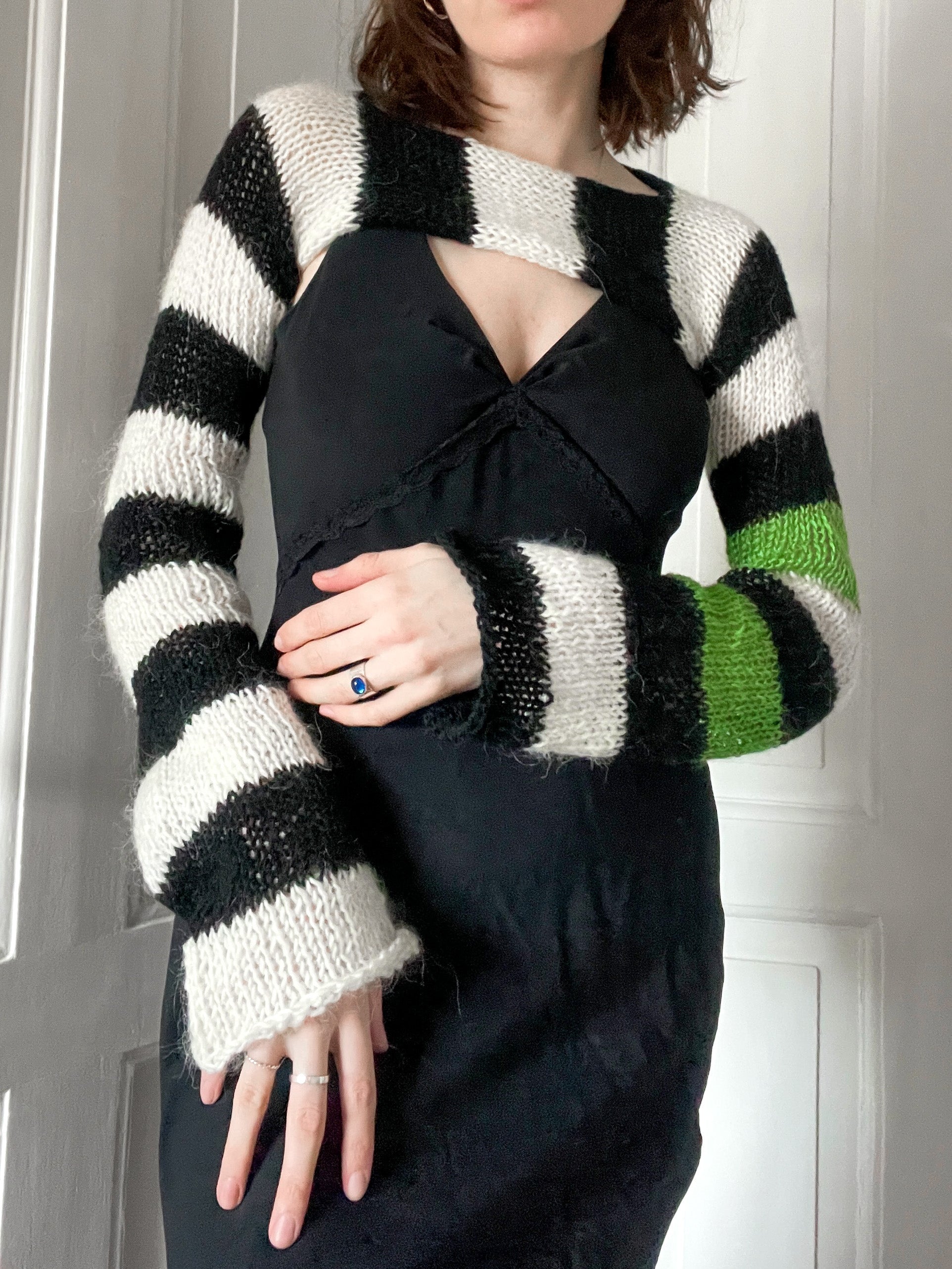 Striped sleeves