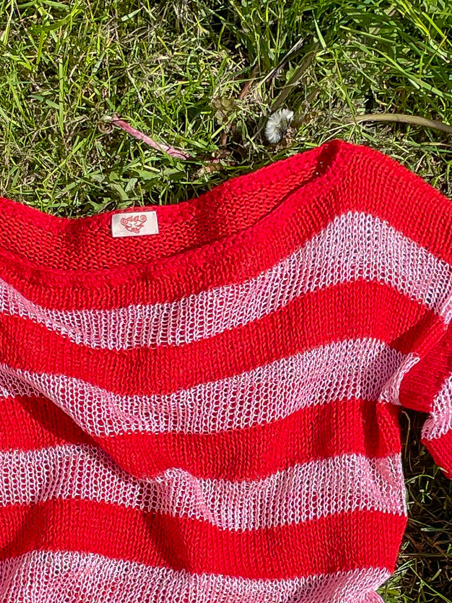 Strawberry fizz pullover