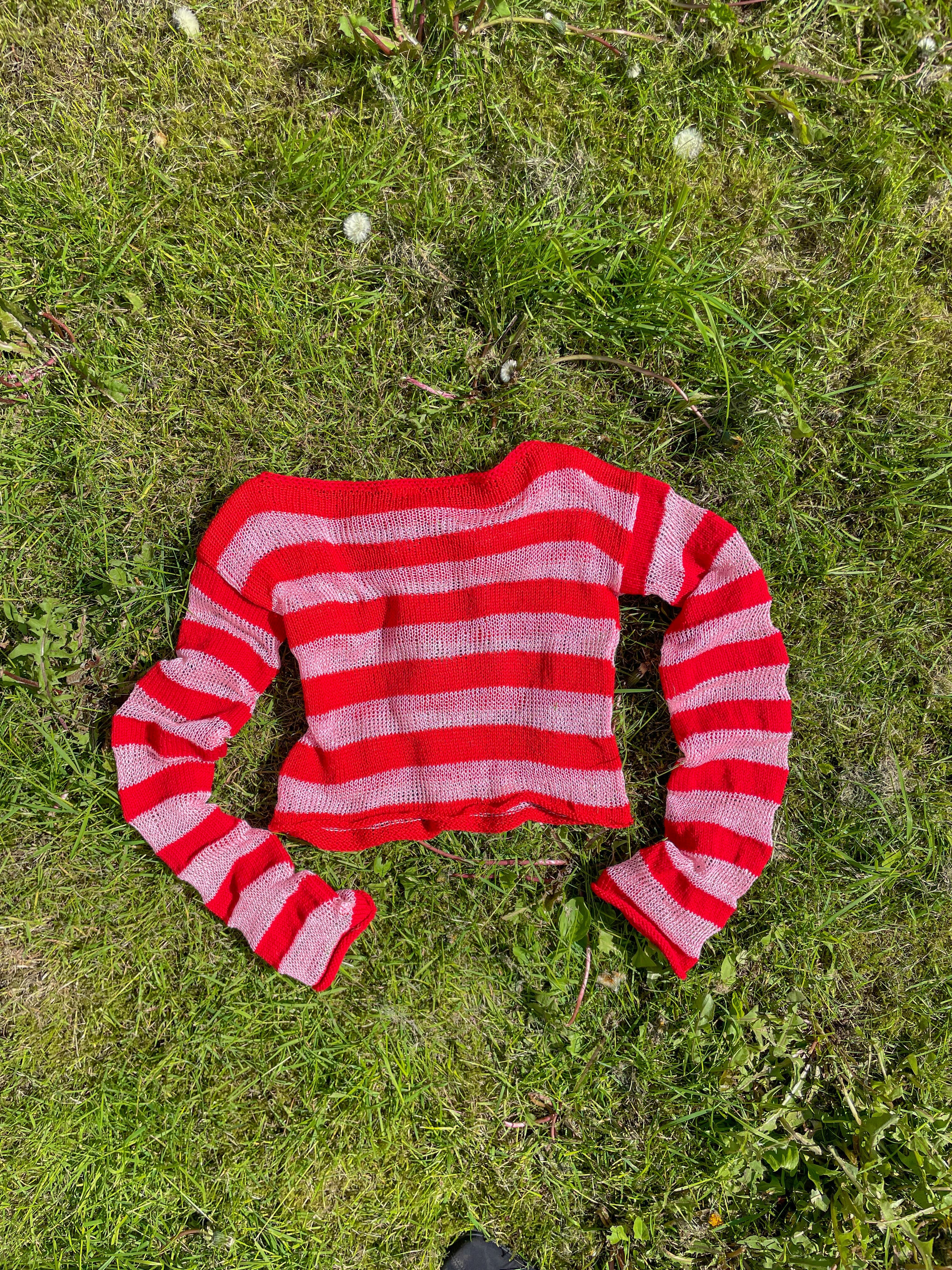 Strawberry fizz pullover