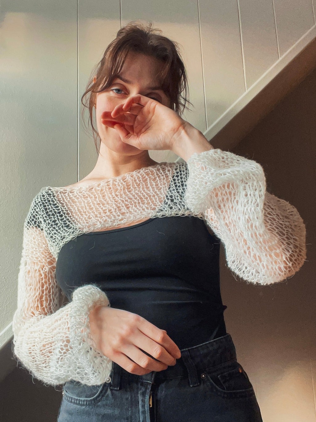 KNITTING PATTERN - Meshy shrug