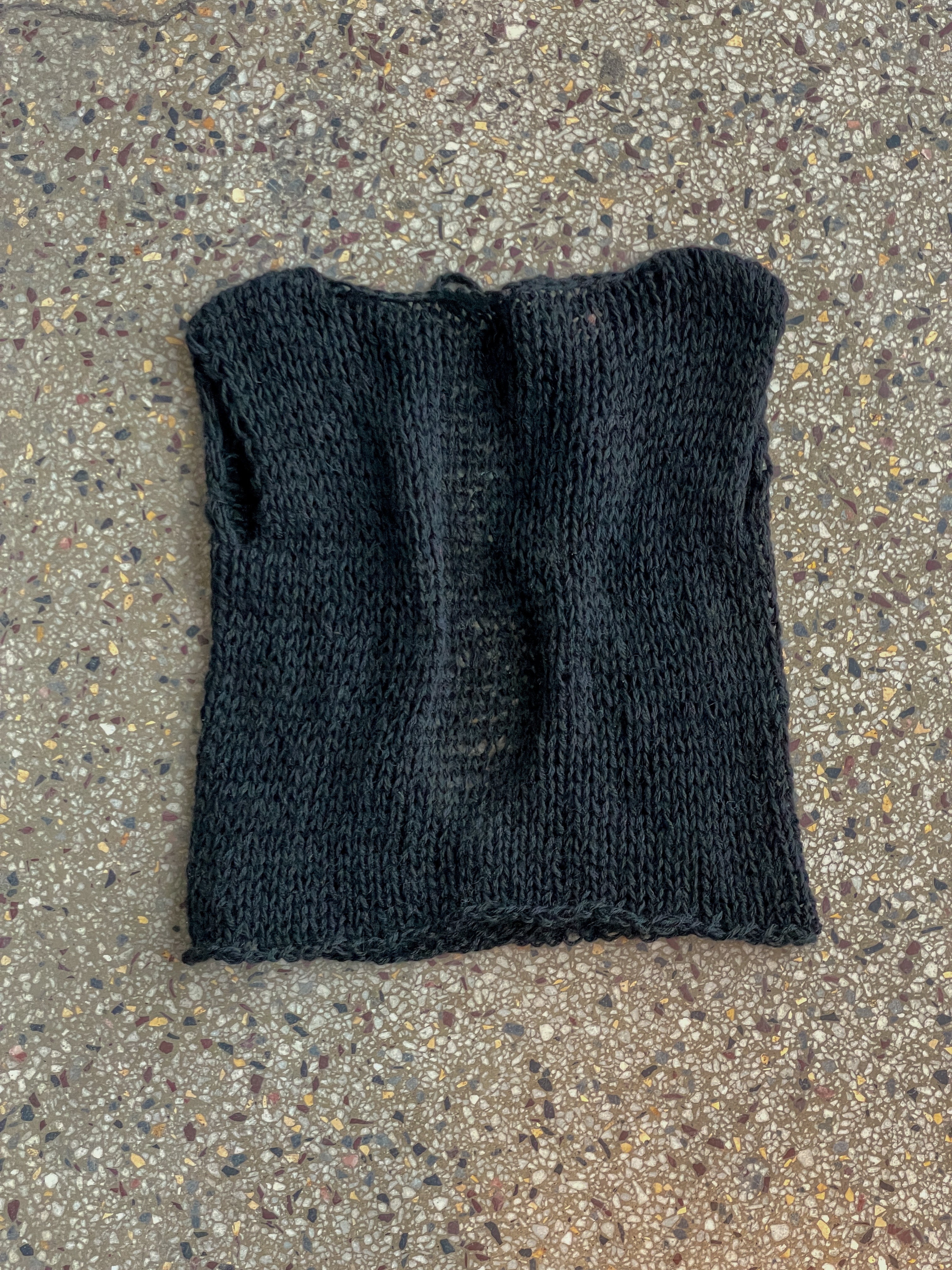 Open back confetti top - black