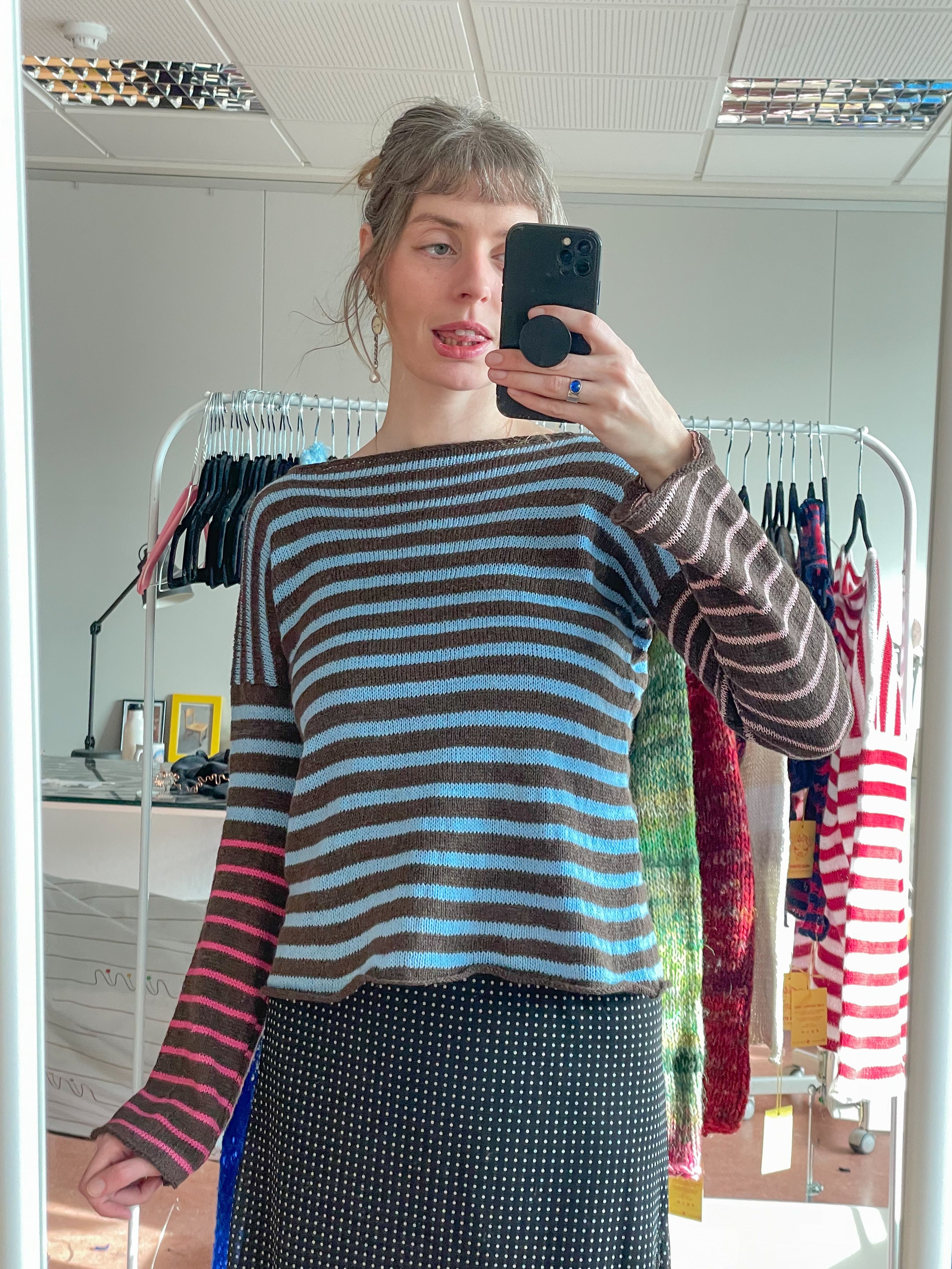 Pinky promise pullover