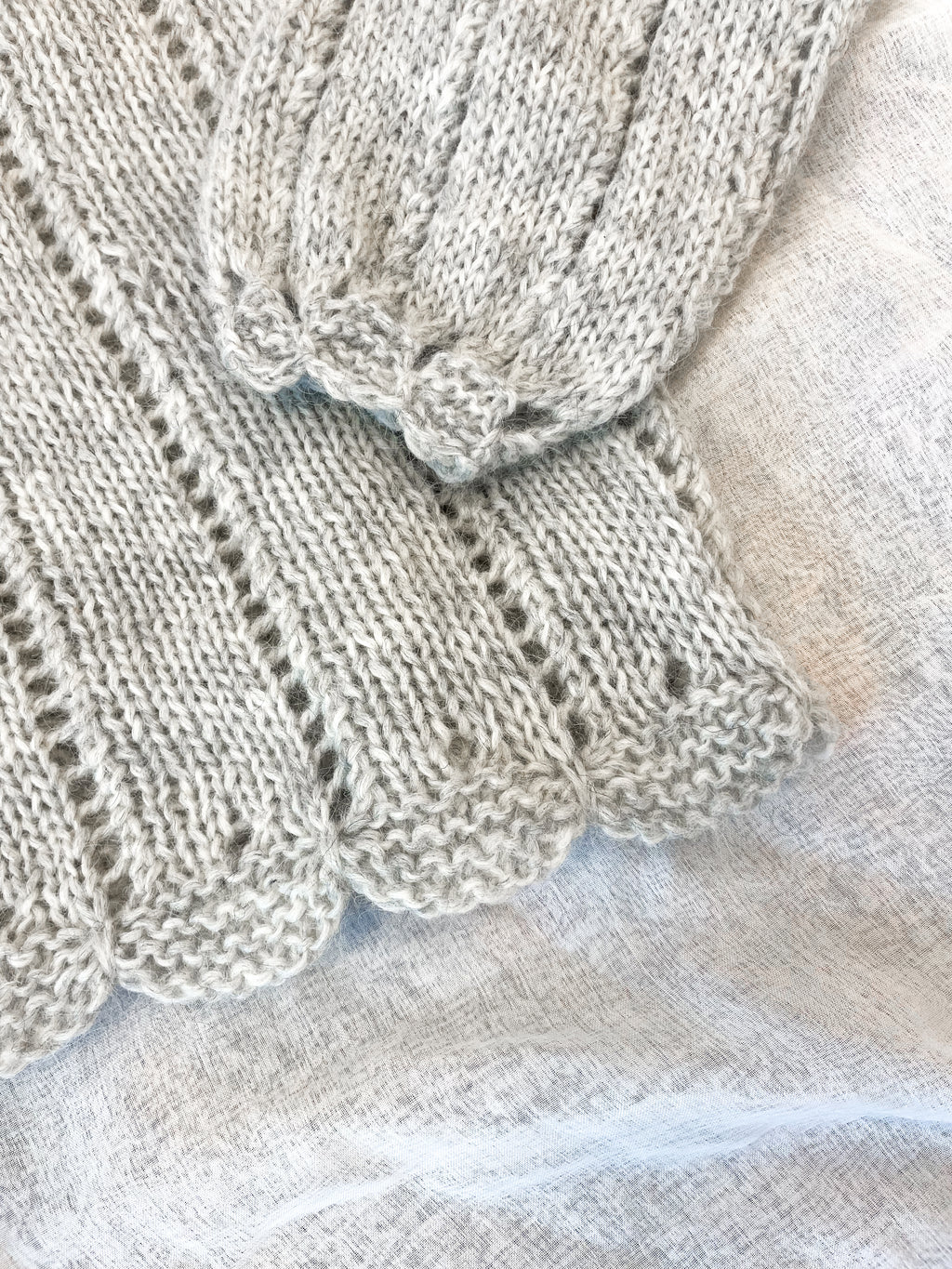KNITTING PATTERN - Scallop sweater EN / Skeljapeysan IS