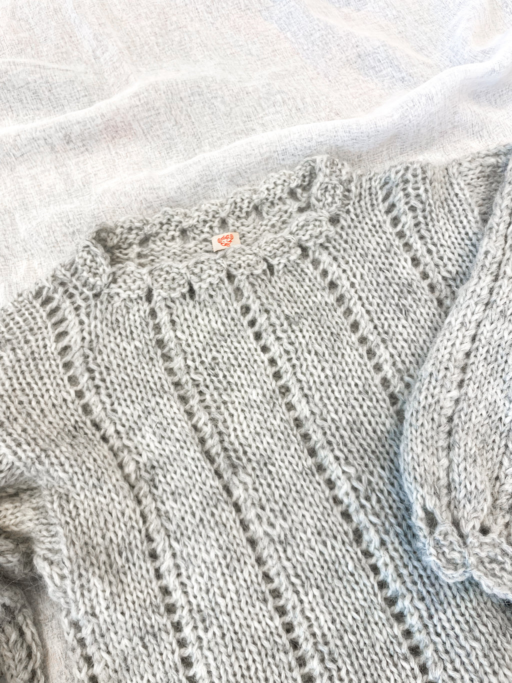 KNITTING PATTERN - Scallop sweater EN / Skeljapeysan IS