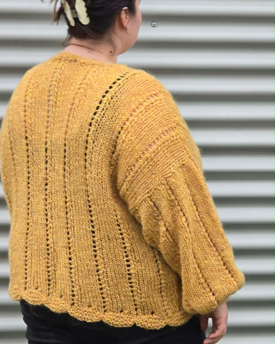 KNITTING PATTERN - Scallop sweater EN / Skeljapeysan IS